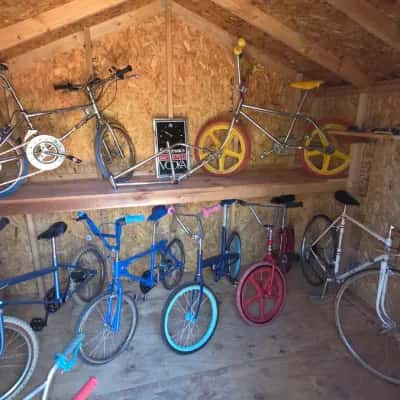 CARMICHAEL 1980'S TIMECAPSULE LIMITED PARKING READ DETAILS IN DESCRIPTION "VERY IMPORTANT " THANKS