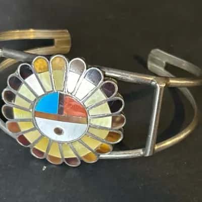 DERRY, NH: BIRDS NEST HQ-Curated Collection