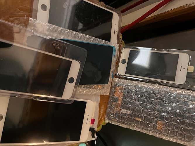 iPhone 5,6,7,8 replacement & Samsung Galaxy