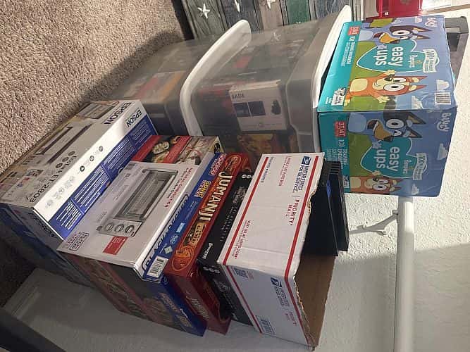 Yard Sale - Lots of good stuff