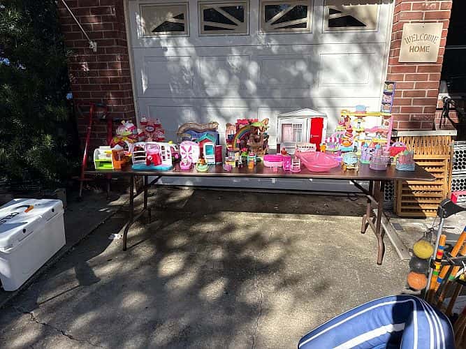Yard sale!