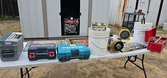 Estate Sale - 167 N Pollasky Ave