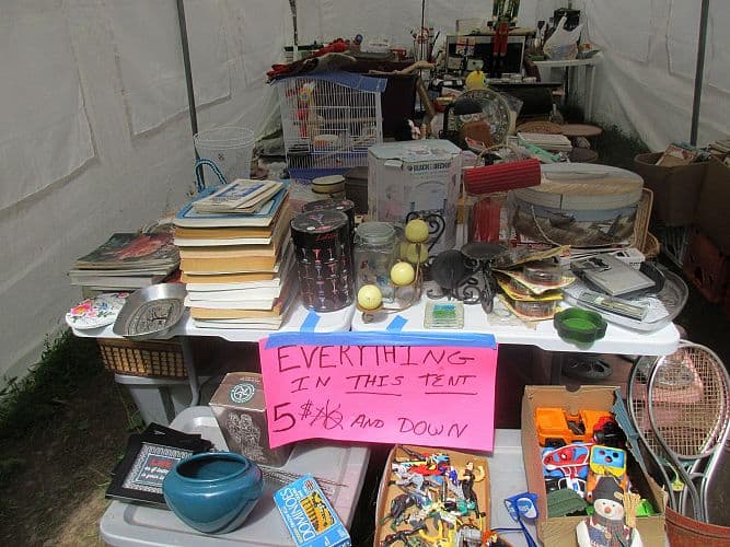 CLEARANCE 5$ AND DOWN ITEMS  YARD SALE FRIDAY SATURDAY AND SUNDAY AUG 10-6