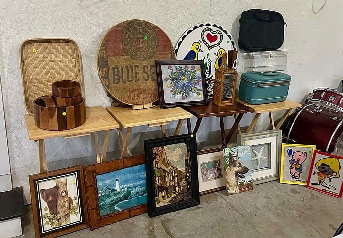 Multi-Family Yard Sale w/Tons of Vintage/Collectibles (8/23, 8am-3pm)