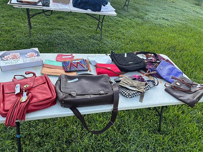 Last minute yard sale