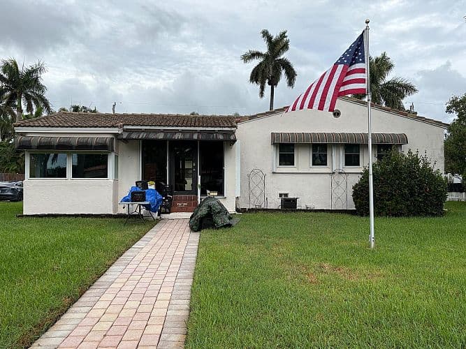 YARD SALE - SUNDAY ONLY - RAIN OR SHINE