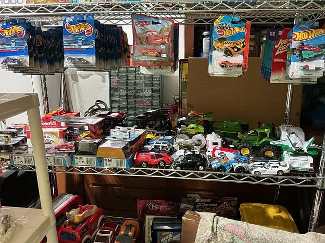 Clearing House Sale