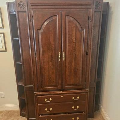 UPSCALE ELEGANCE GEORGIAN COURT FURNITURE EXCELLENCE ESTATE SALE BY ALAMO AZTEK ESTATE SALES DFW