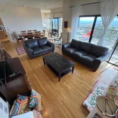 Gold Coast's Cute Quaint Sale in La Jolla with a Fantastic View!