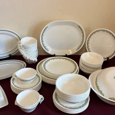 Grasons: MidCentury Furniture, Pyrex & Vintage Treasures (154 Lots!)