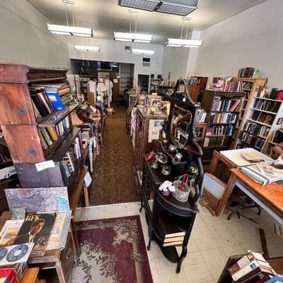 Vintage and Antique Bookstore Closing