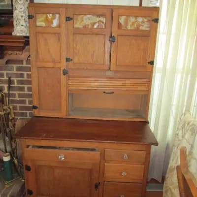 ESTATE SALE 8/28-29-30 at 1721 PARKVIEW AVENUE NORFOLK VA with Oyster Plates, Lladro, Henkel Harris,