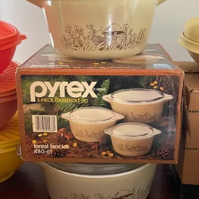 PYREX, CORNINGWARE, VTG XMAS & HALLOWEEN, DISNEY, DIECAST CARS, TRAINS, COLLECTOR'S PLATES, & MORE!
