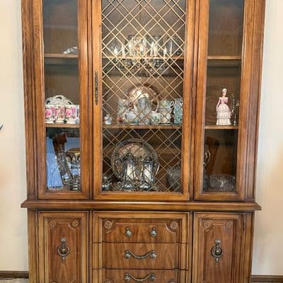 Bakken Estate Sale — photo 1