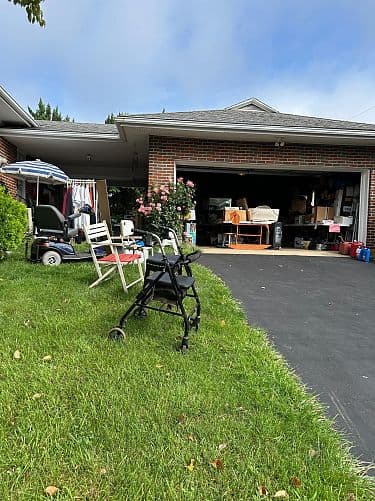 Multi family sale - 8-3 on August 8 — photo 1