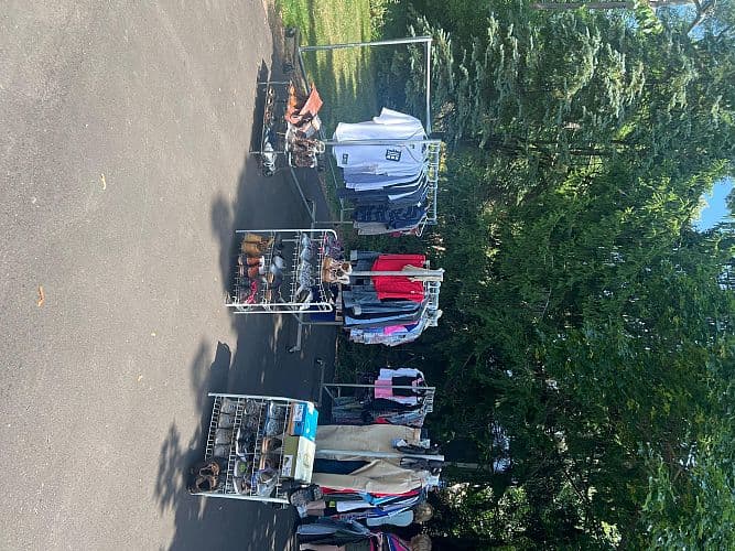 Multifamily massive garage sale