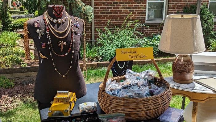UPSCALE RESALE ITEMS - BARGAIN ITEMS - ALL GENTLY USED