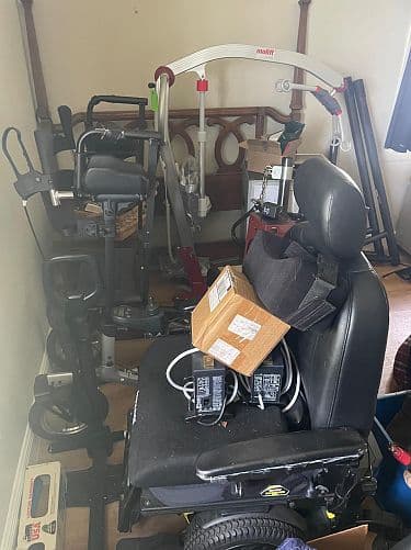 Sale Power chair Hoyer Lift Electronic Computer MTG Toys & Video games — photo 1