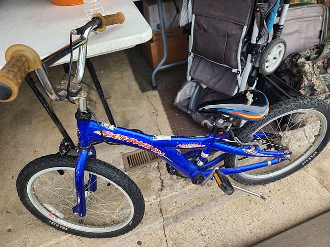 HUGE GARAGE/MOVING SALE