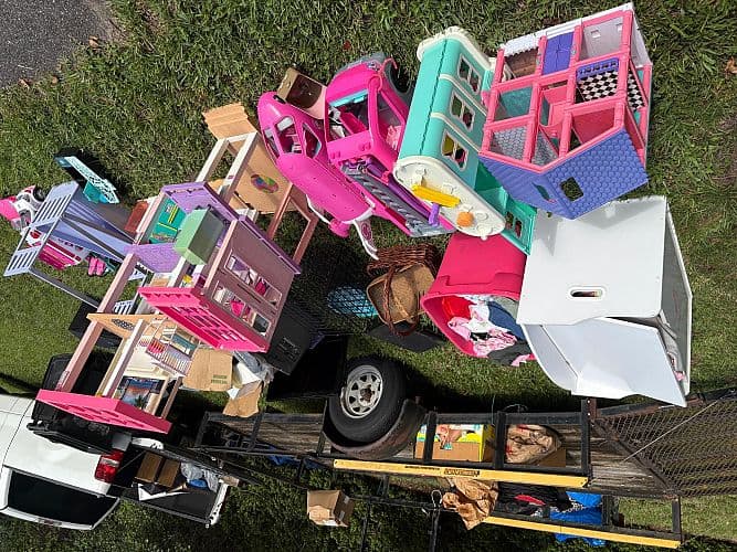 Multifamily yard sale