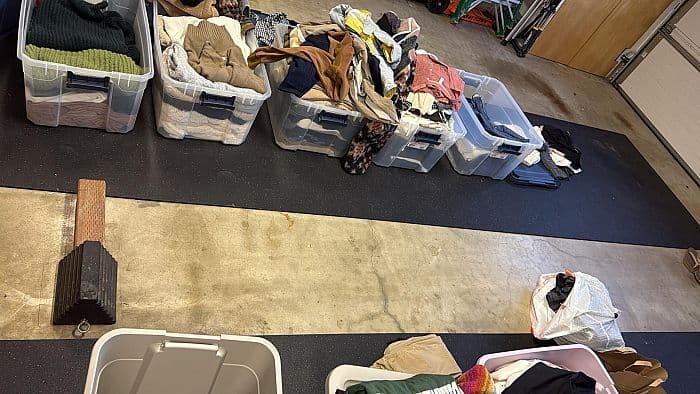 Massive clothing sale — photo 1