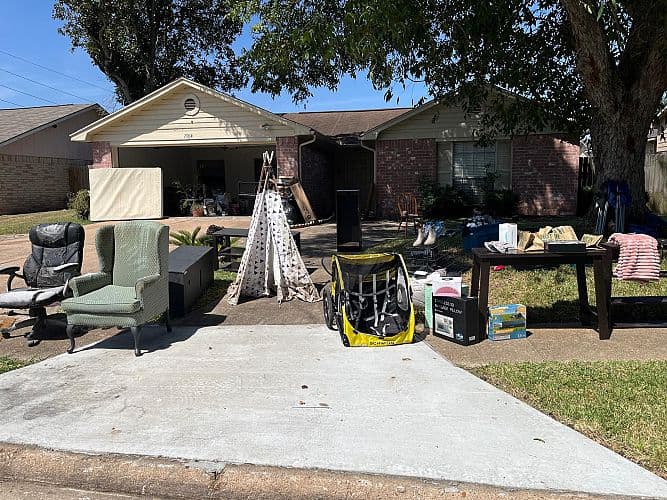 Jewelry, shelves, electronics + ,Free stuff