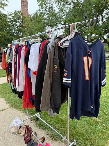 GARAGE SALE BEVERLY CLOTHES VINTAGE SPORTS