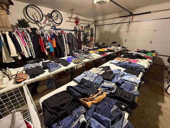 Teens girl clothes household winter gear office products