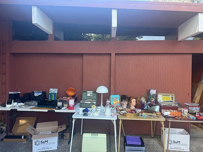 🔥 HUGE MULTI-FAMILY YARD SALE - PALO ALTO 🔥