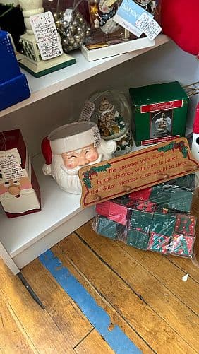 FALL AND WINTER HOLIDAY DECOR - VINTAGE, COLLECTIBLE AND NEWER