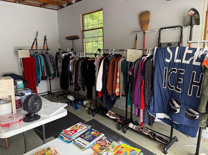 5 Family Garage Sale