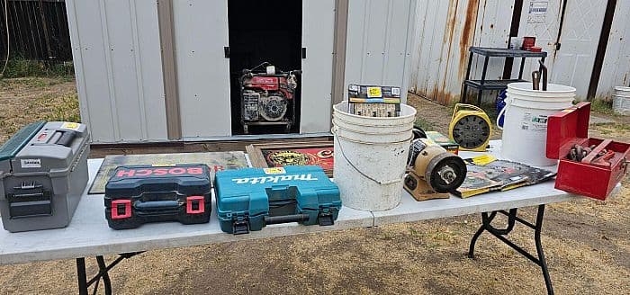 Estate Sale - 167 N Pollasky Ave