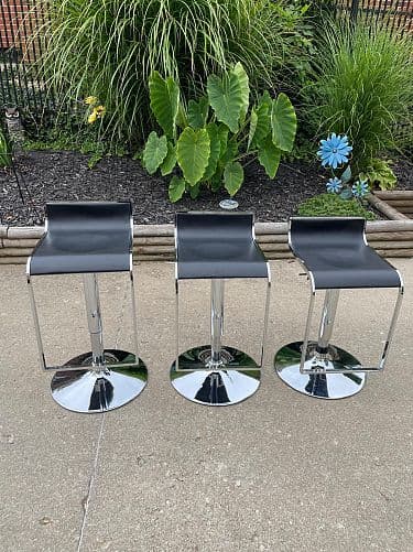 Huge Yard Sale — photo 1