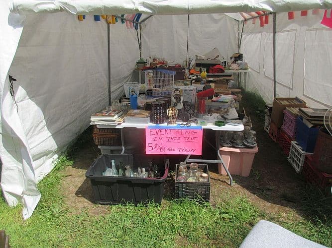 LABOR DAY WEEKEND SALE MULTI FAMILY 4,5,6,7 FRIDAY TO MONDAY — photo 1