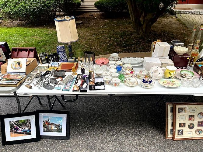 (Part 2) Wowzah! Weston Estates Yard Sale -- Antiques, Vintage, And More!