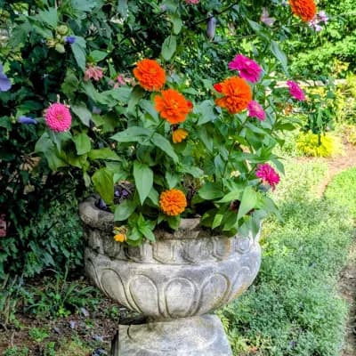 Wilton Multi-Estate End of Summer Indoor/Outdoor Garden Sculptures /Decor Fine Arts & Crafts, Jewelr — photo 1