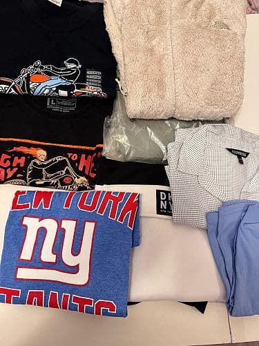 Garage Sale — photo 1