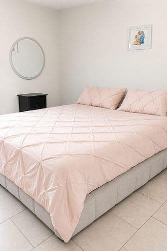 Cama king con colchon y fundas