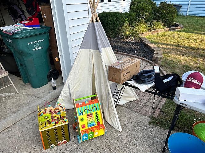 Garage Sale!