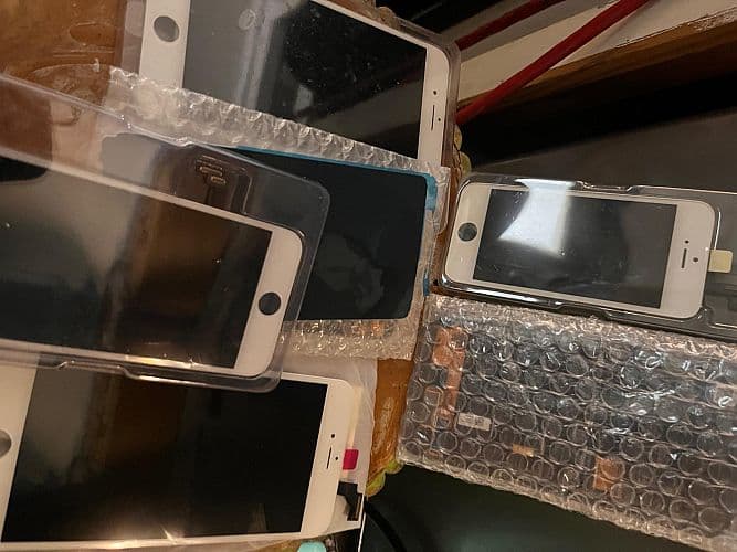 iPhone 5,6,7,8 replacement & Samsung Galaxy