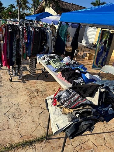EVERYTHING MUST GO!!! HUGE HUGE MULTI-FAMILY YARD SALE! 🎉