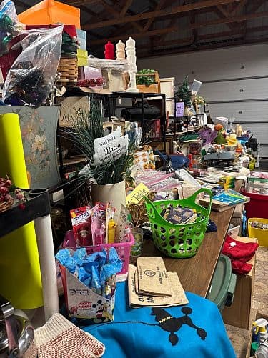 2 Huge Garage Sales in Gasport Thurs 10/1,2,3 8am
