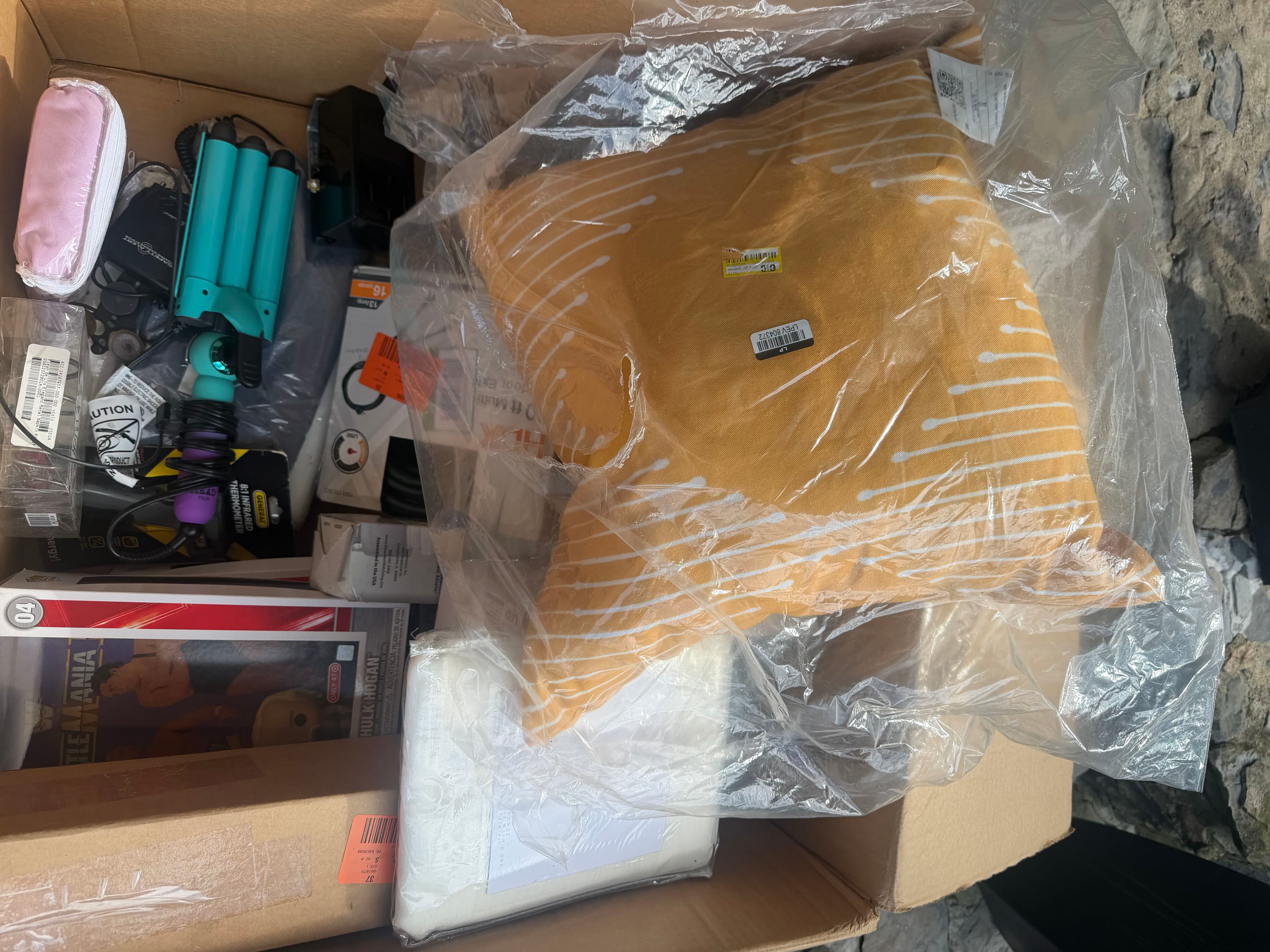 LIQUIDATION ITEM YARD SALE