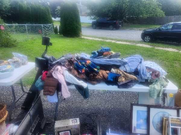 Garage Sale!!! — photo 1