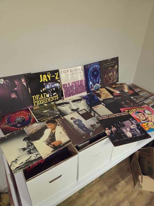 record sale — photo 1