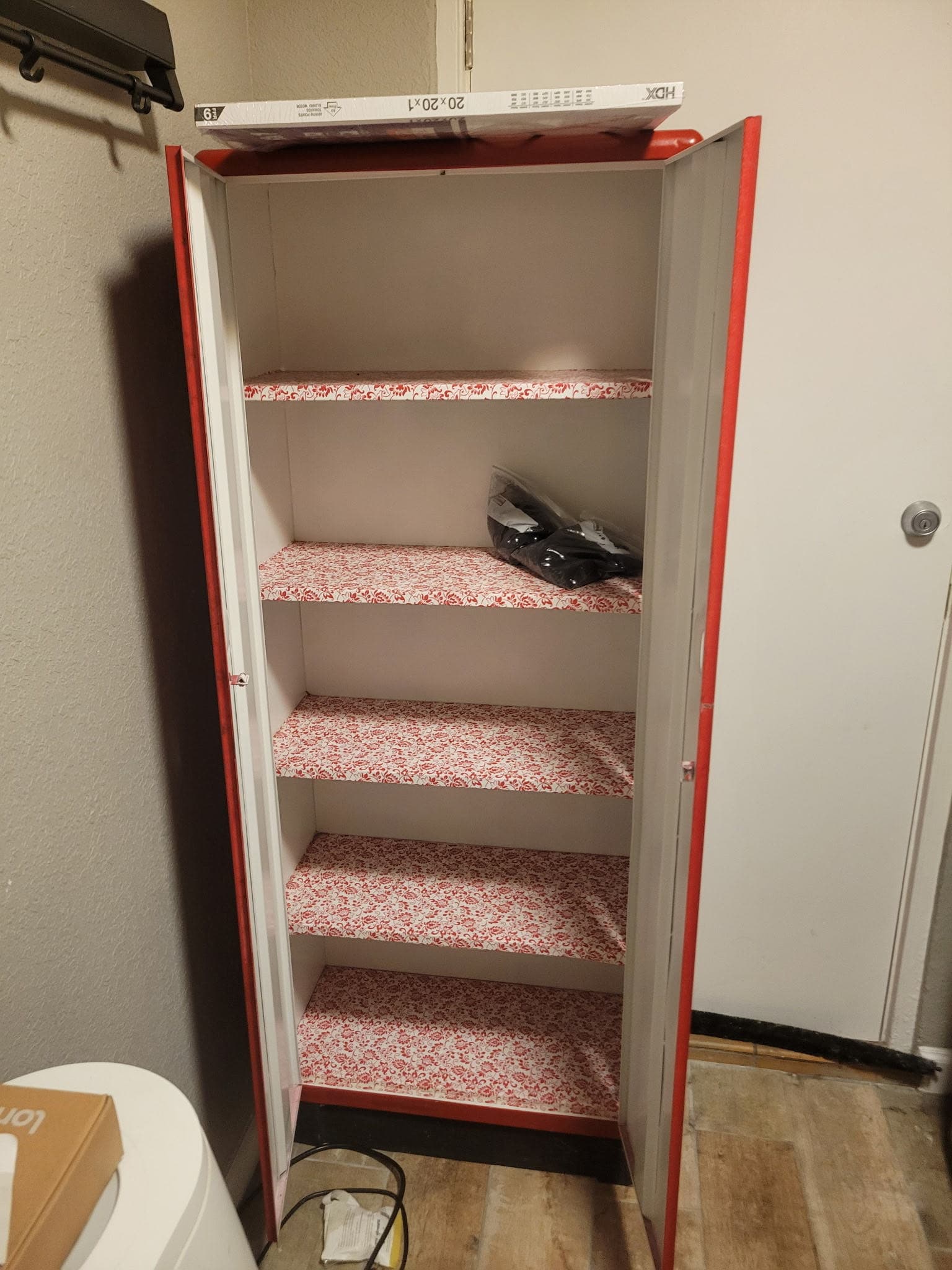 indoor garage sale / moving sale