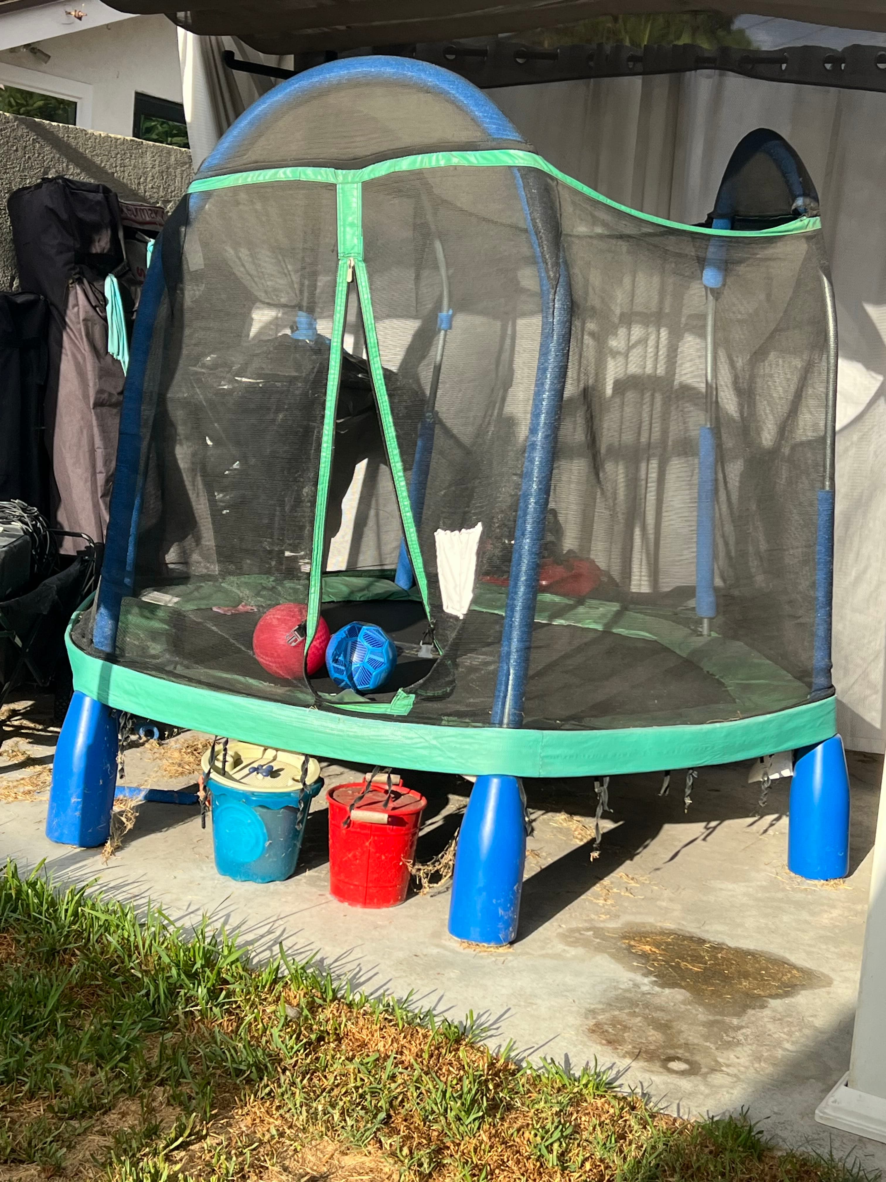 multifamily garage sales