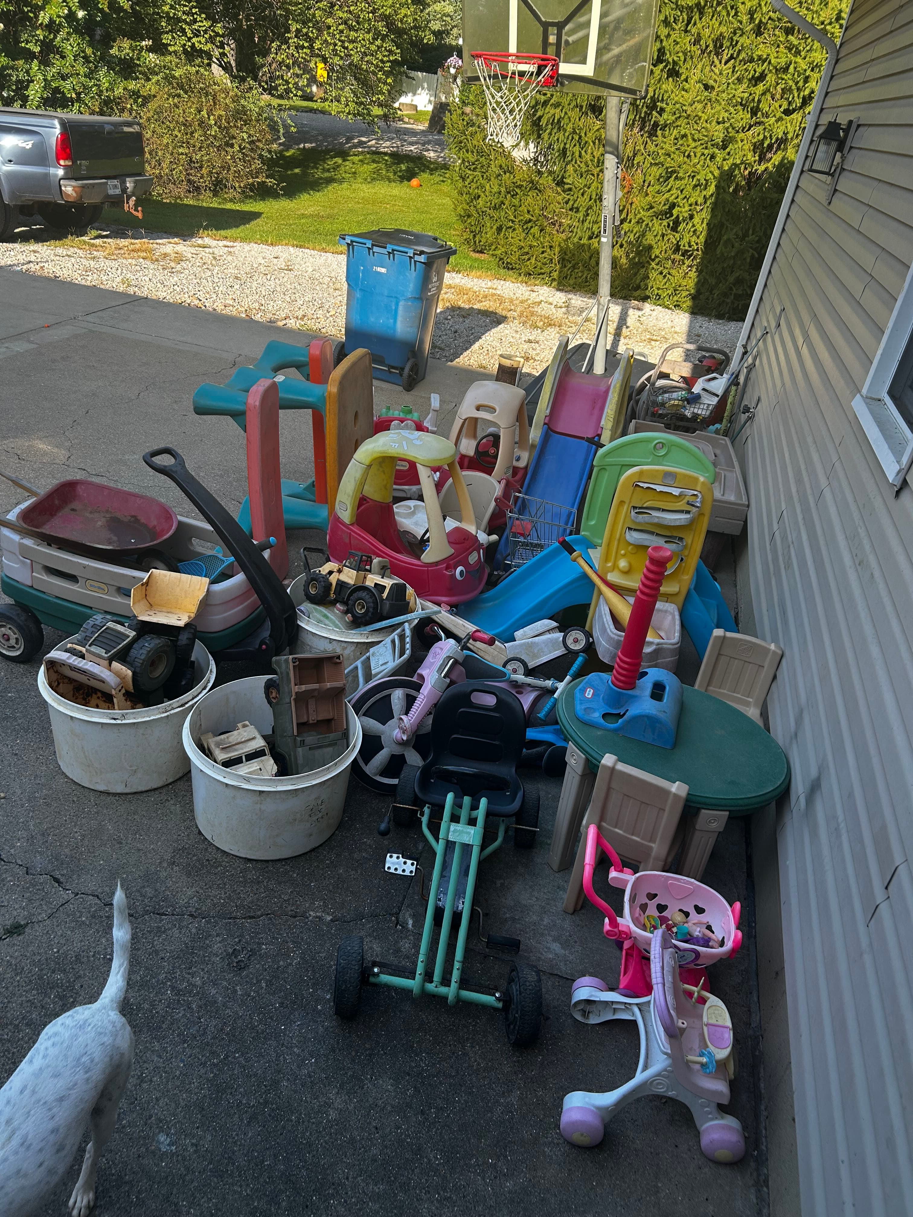 Everything $5 and under!!!! Daycare going Out of Business sale ….ROUND ONE!!