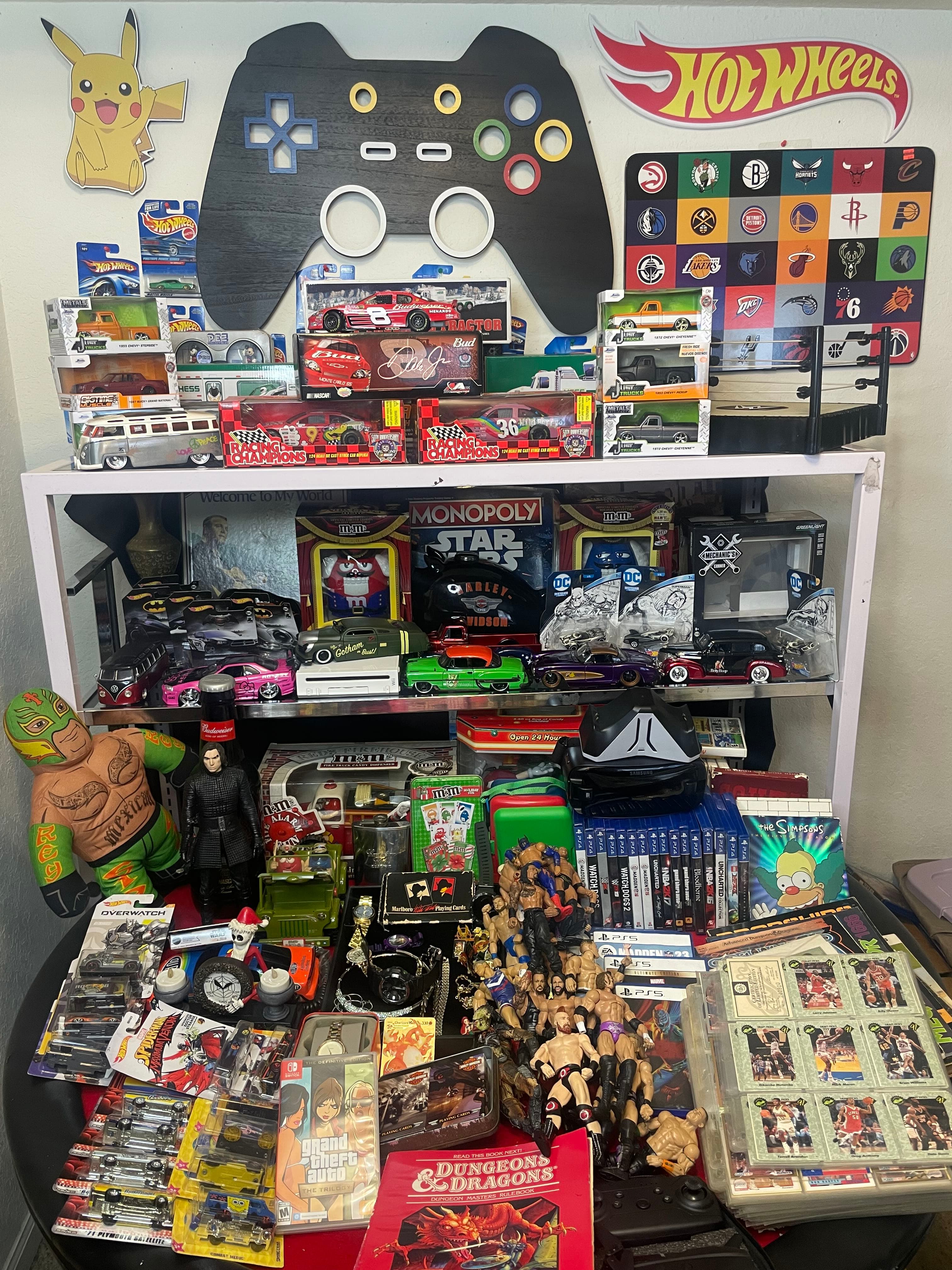 SUNDAY FLEAMARKET SALE